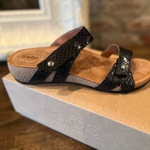 Taos Black Snake Sandal